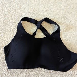 36c Lululemon high impact bra